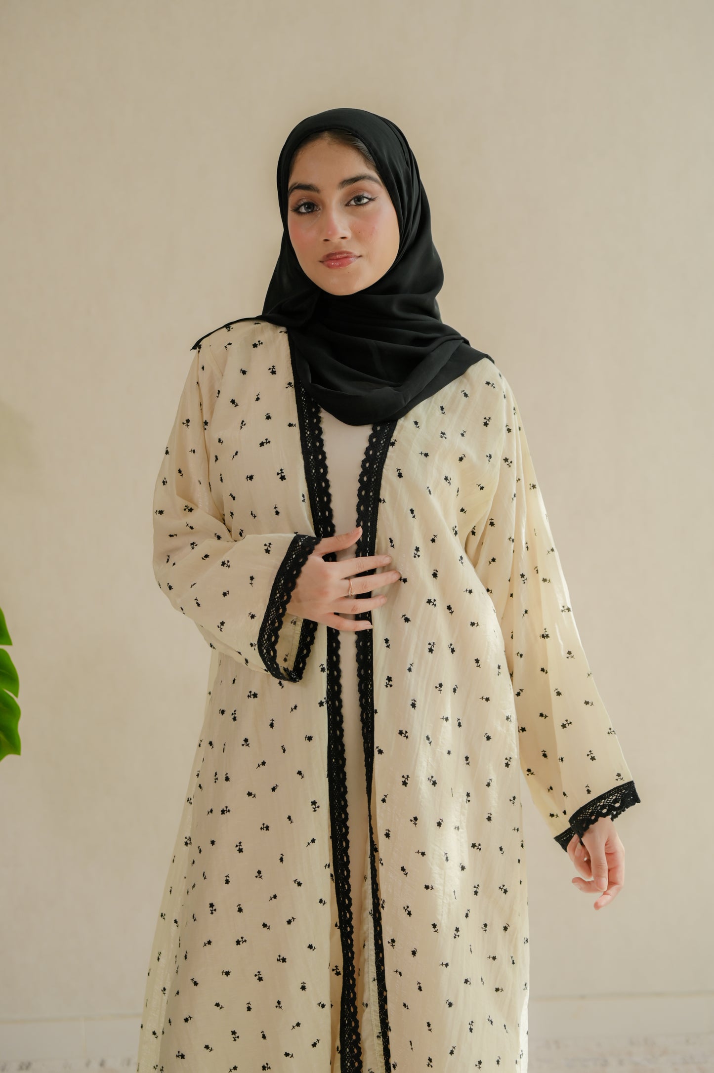 .Ivory Lace Abaya