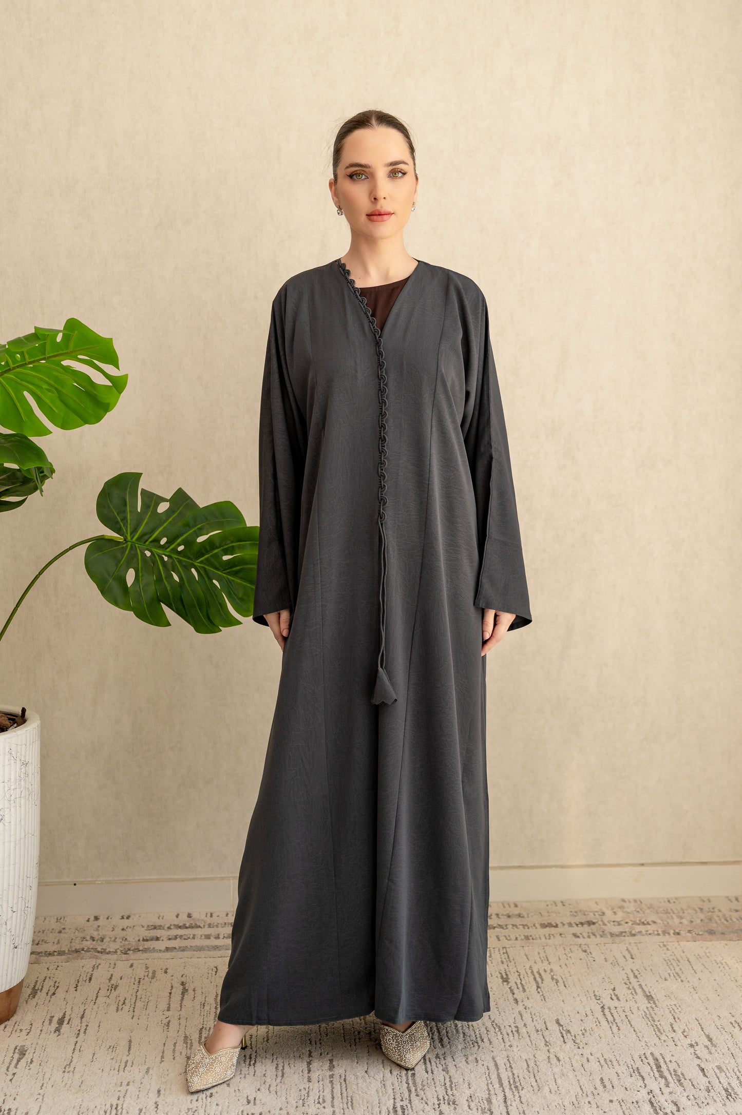Charcoal Chain Trim Abaya