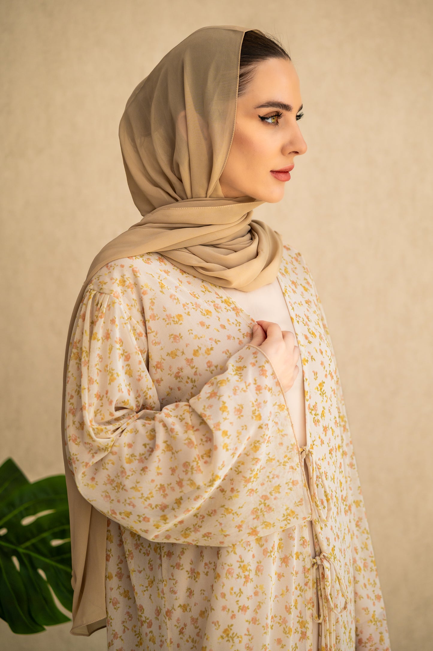 Soft Bloom Tie-Front Abaya