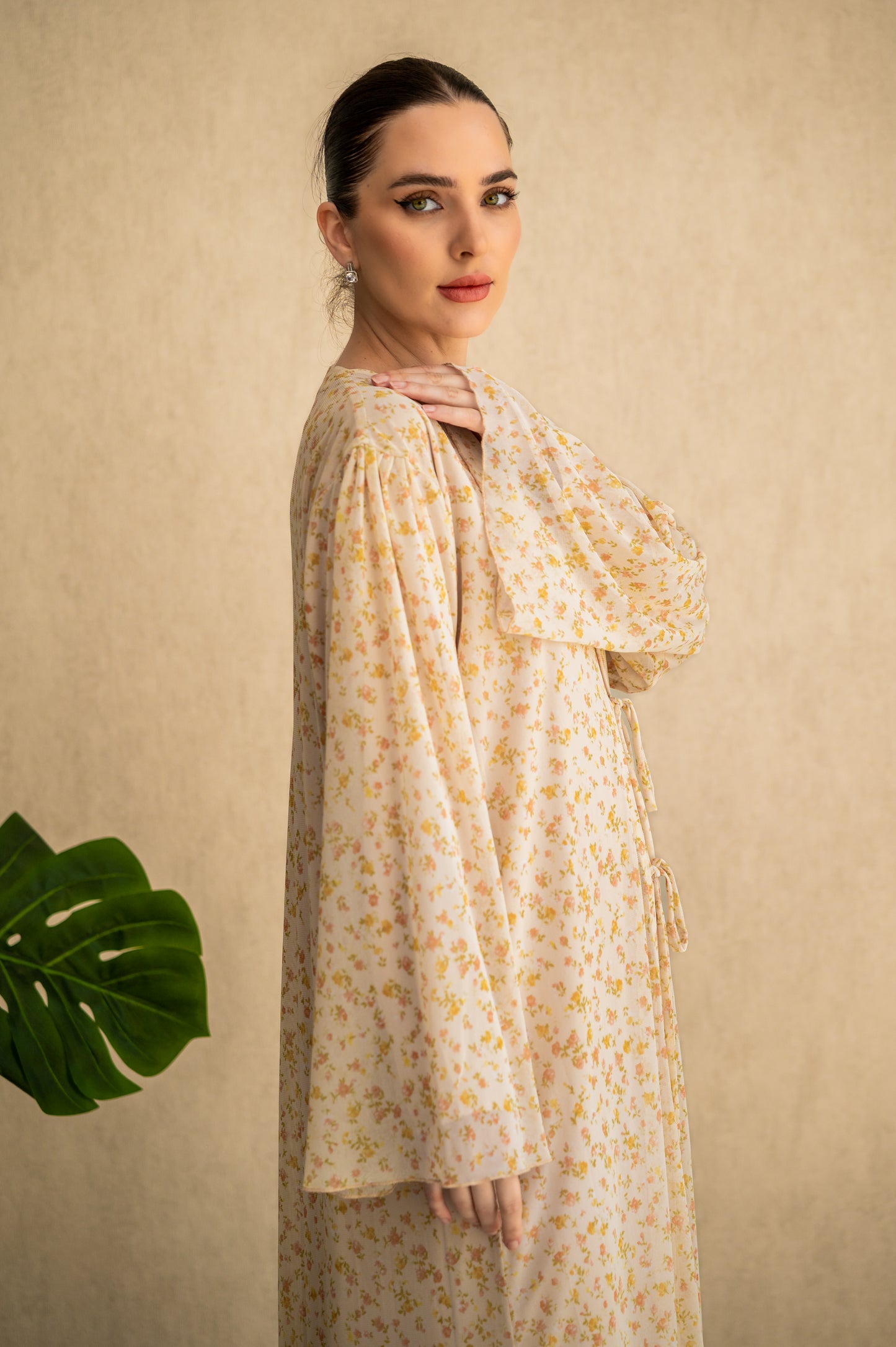 Soft Bloom Tie-Front Abaya