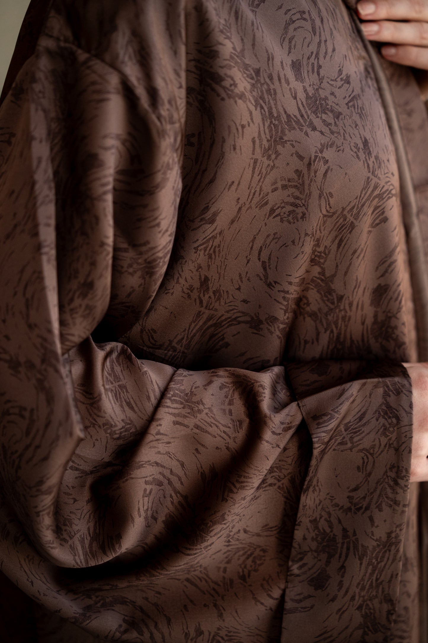 Mocha Swirl Silk Abaya