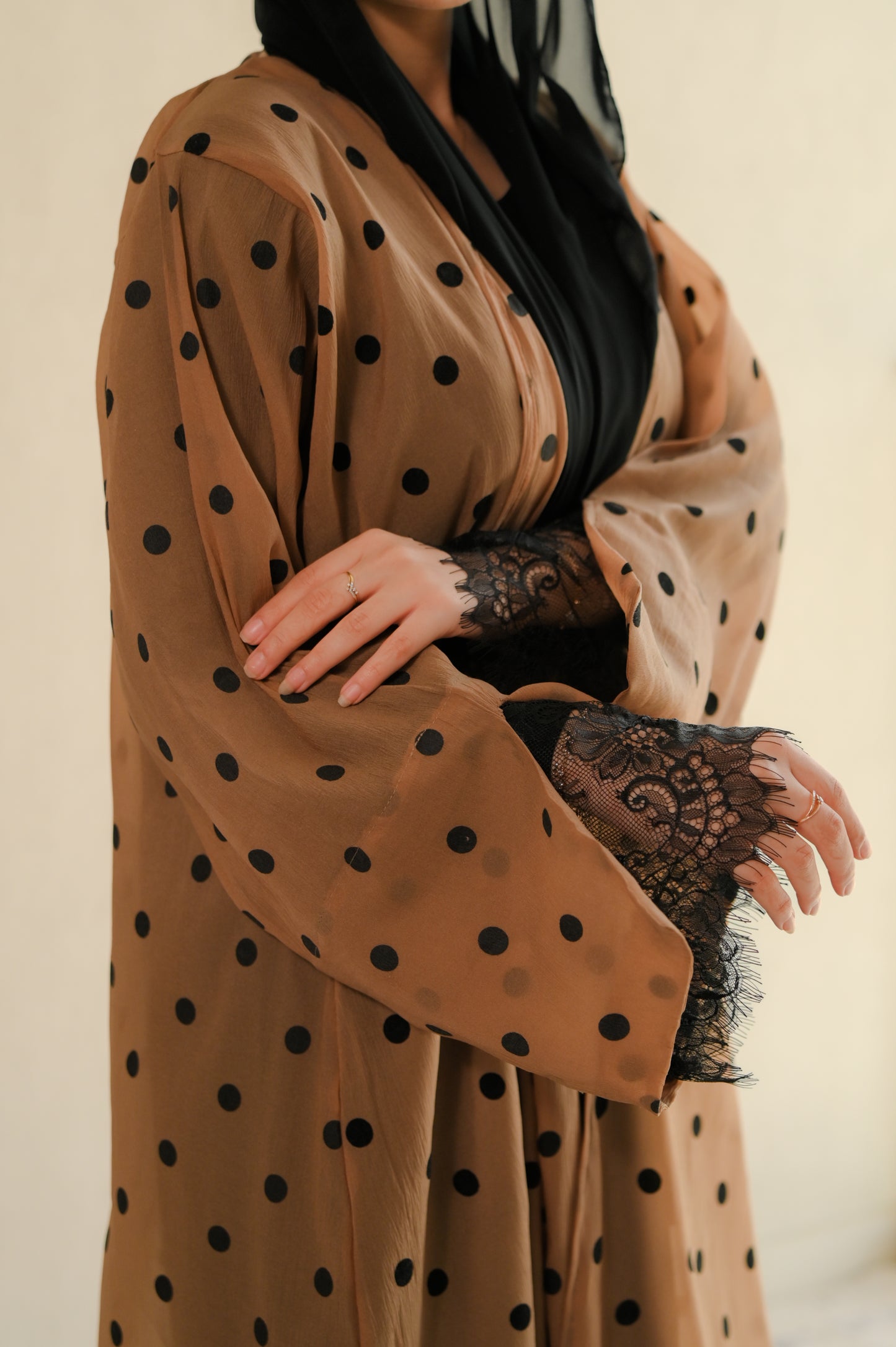 .Noir-Dot Lace Abaya Set