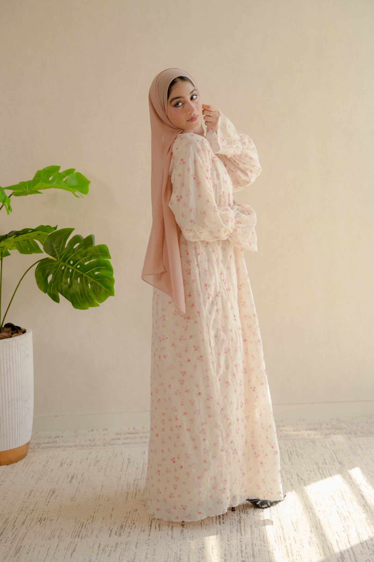 .Petal Whisper Abaya