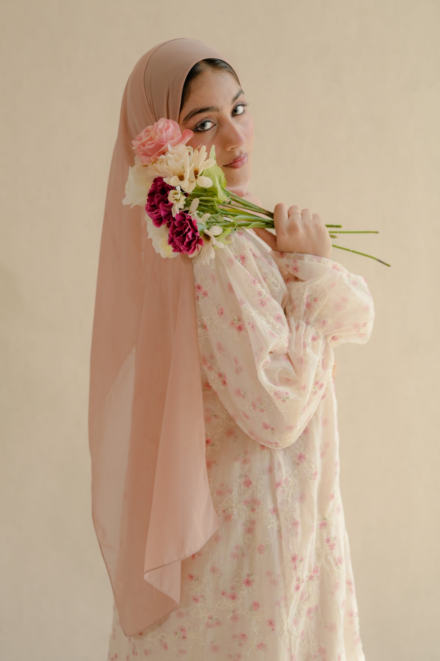 .Petal Whisper Abaya