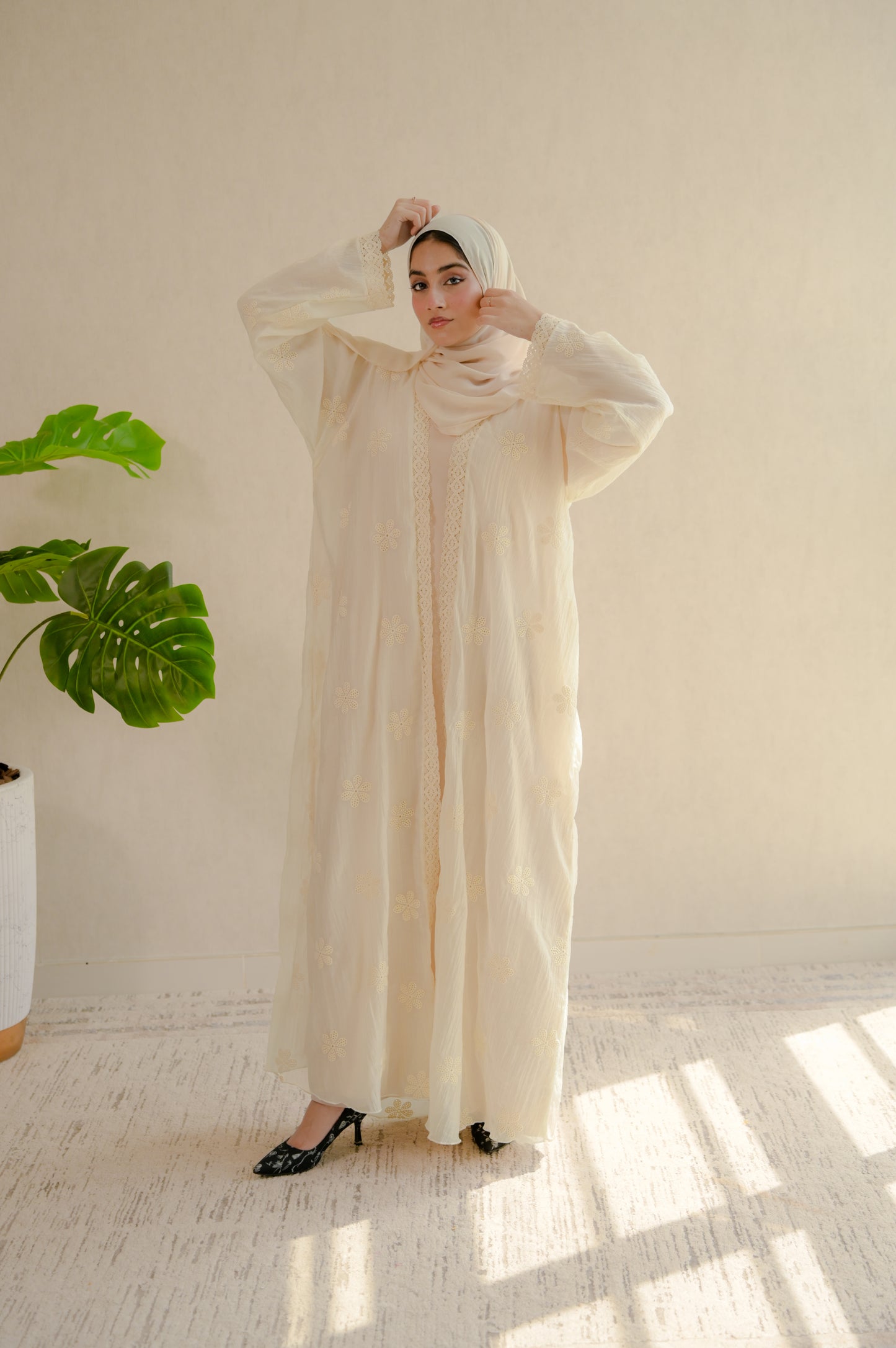 .                                           Floral crochet abaya set