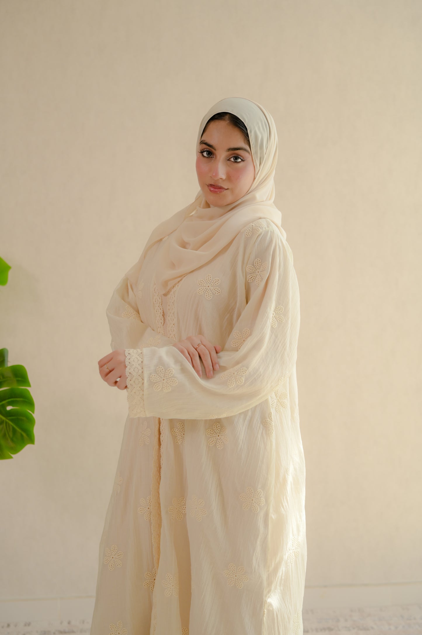 .                                           Floral crochet abaya set