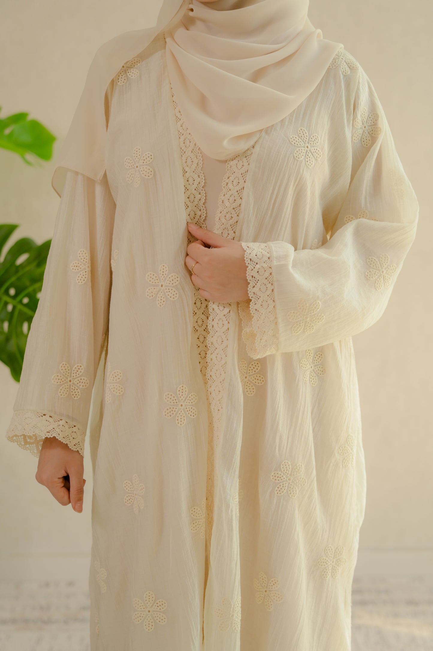 .                                           Floral crochet abaya set
