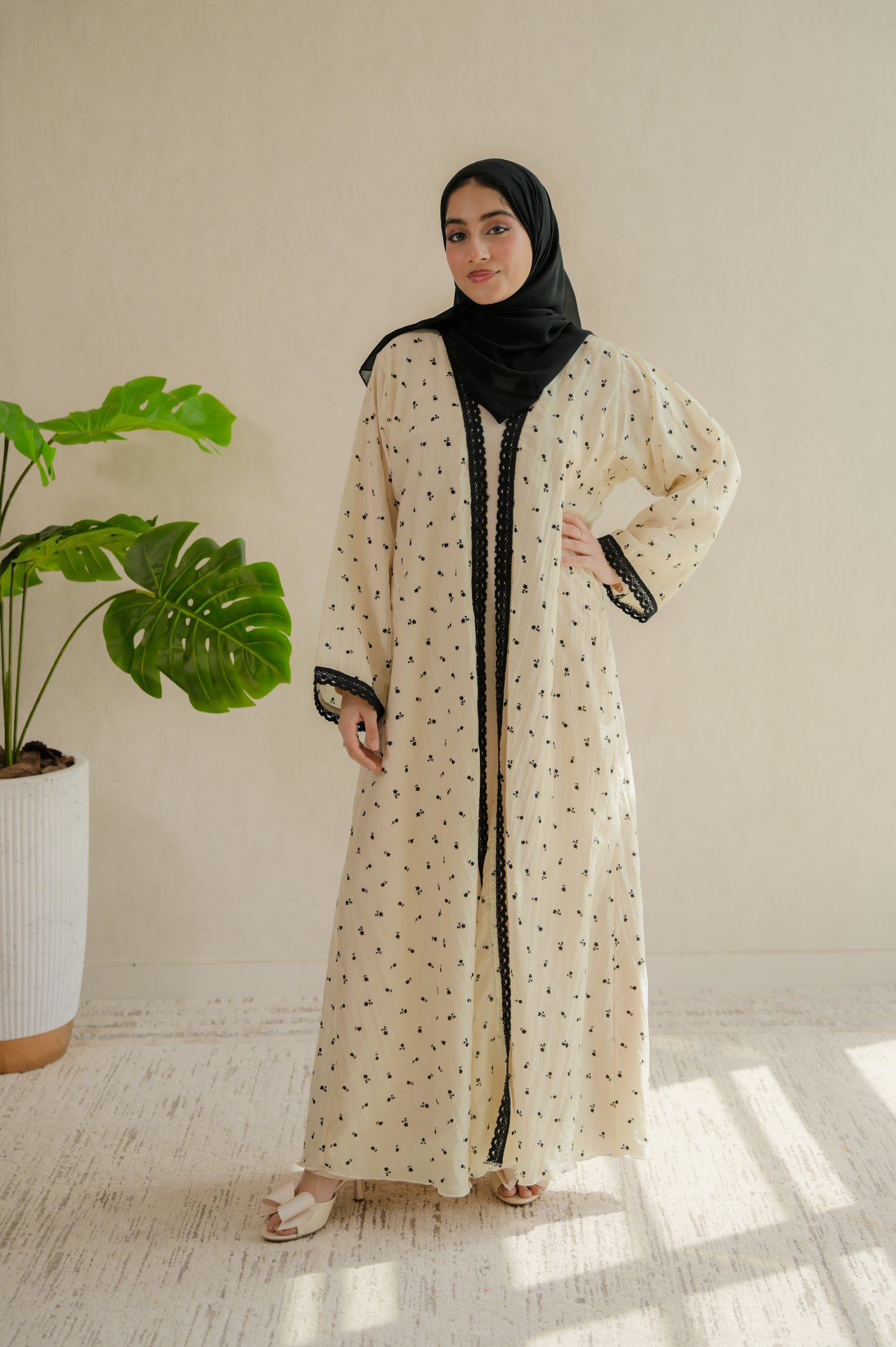 .Ivory Lace Abaya