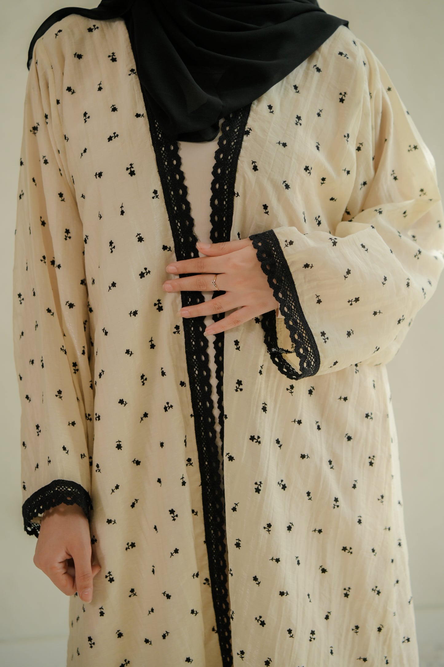 .Ivory Lace Abaya