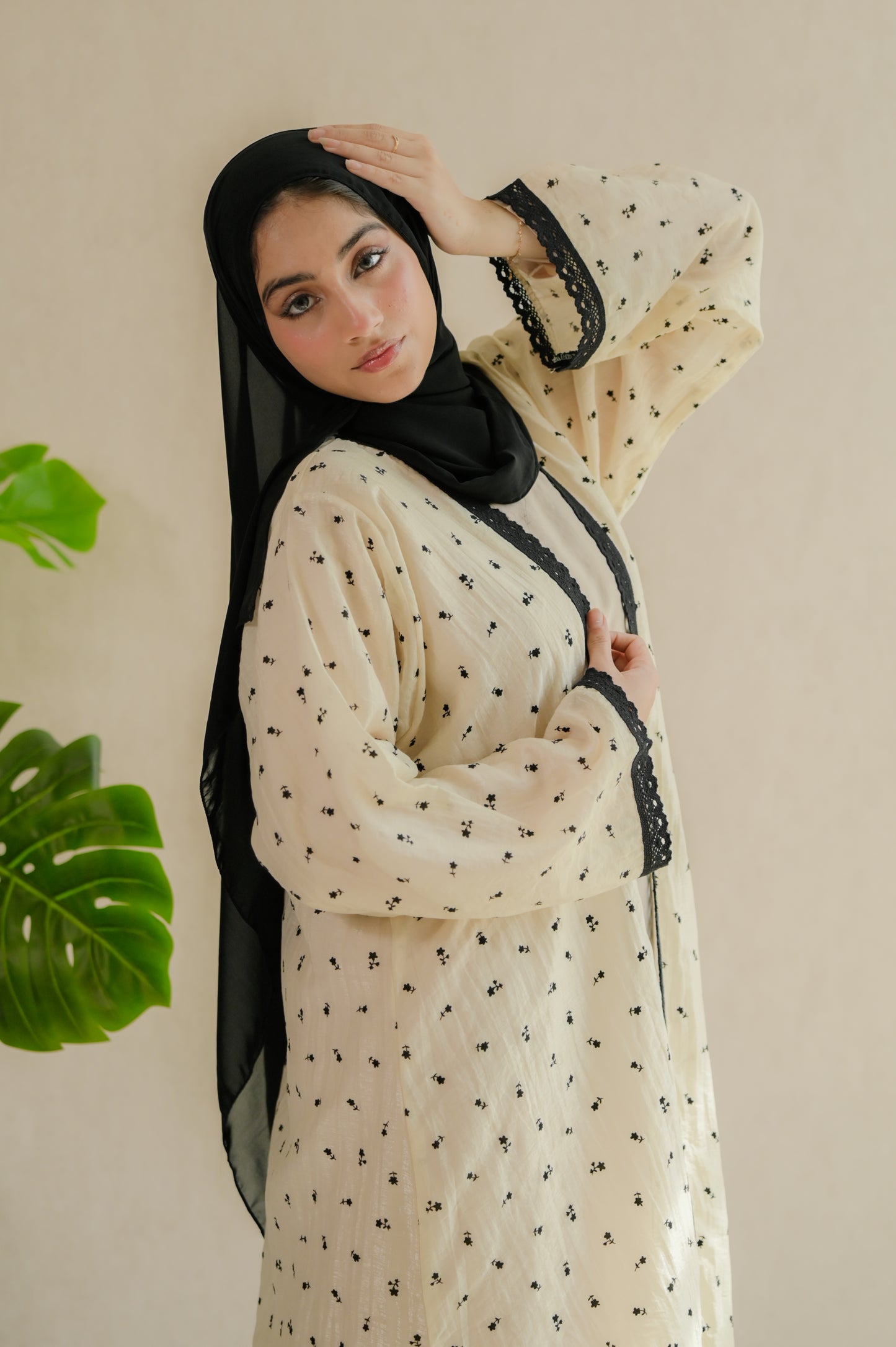 .Ivory Lace Abaya
