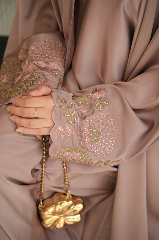 .      Rimas Abaya Set